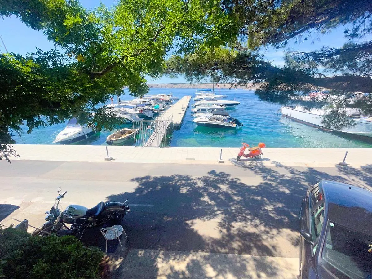 Apartmani Dea Jadranovo Croatia